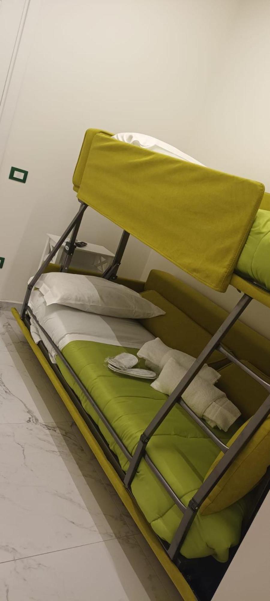 Apartment La Dimora Di Parthenope A Pontenuovo Neapel